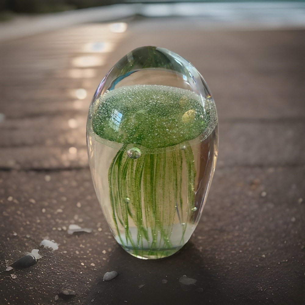 Vintage Art Glass Jellyfish Paperweight Sculpture Glows Under UV Murano? - Picture 2 of 5